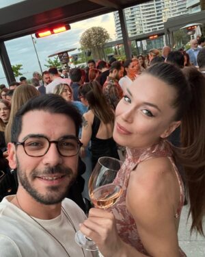 Kimya Gökçe Aytaç Instagram - Daha nice Yıllara sevgili @cihan.nacar ❣️ Müthiş büyülü bir geceydi ✨