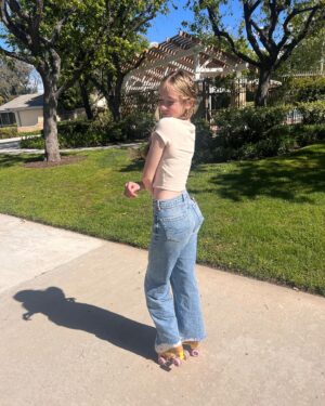 Kingston Foster Instagram - spring break!!!! 💌🫶🏻🛼 
.
.
.
#spring #springbreak #sunny #summer #summervibes #rollerskating #skating #rollerskates #adventure #actress #actor #film #photodump #☀️