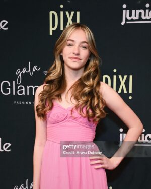 Kingston Foster Instagram - Enjoying my last week before spring break!! 💗💗
.
.
.
@julietdonenfeld @glamzgala #fashion #fashionweek #friends #spring #springbreak #sunny #event #actress #actor #summer #pink #💗 #gala #runway #dress #mirrorpic #starbucks #la