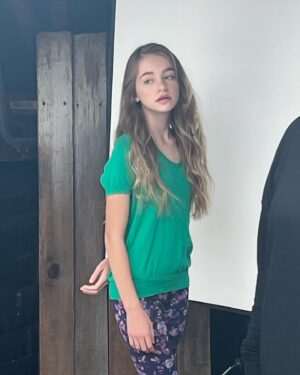 Kingston Foster Instagram - New headshots coming soon!! 📸

#headshots #photography #actress #photoshoot #sunday #sundayfunday #camera #actresslife