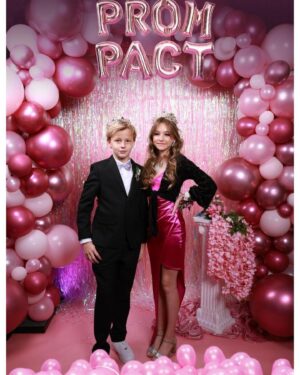 Kingston Foster Instagram - Prom Pact out now on @disneyplus!! 💗⭐️🌸

#disney #disneyplus #prom #prompact #premire #actress #nationalpromday