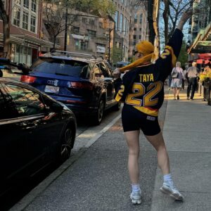 Kira Magnin-Forster Instagram - 💛🖤❤️ LETS GO @canucks!!!! From Victoria BC, it’s ME!!! I am sooooo excited for tomorrow’s #AEWCollision and #AEWRampage from Vancouver BC!!! See you all there!!!!