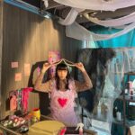 Kirana Pipityakorn Instagram – เป็นยังไงกันบ้างคะทุกคน  ใจป๋ม เพลงเเรกของหนูเลย  ไม่รู้จะถูกใจทุกคนมั้ย เเต่ก็เต็มที่เลยค่า เพลงนี้มีท่าเต้นด้วย เรียนเชิญชาวติ้กต้อกทุกท่านนะคะะ🤣
หนูขอบคุณพี่ @jeep_loveis มากๆนะค้าที่ให้โอกาสหนูได้มาทำเพลง ขอบคุณพี่ๆ @kiddorecord ทุกคนน พี่โปเต้ พี่พีท พี่เเพทเเพท พี่มายด์ พี่ฝน พี่ตะเเต้ว พี่บอส พี่พลอย พี่เฟรม ขอบคุณพี่ @tthnp @imbellilikehoneytoastandbingsu พี่พระเอกเเละเเฟนสาววว  ขอบคุณพี่ @panpanyeeyee  เเละทีมของพี่ปันปันทุกคนด้วยนะค้าที่ทำmvนี้ให้หนู สุดท้ายยขอบคุณทุกๆคนที่ฟังเพลงด้วยนะค้า  สัญญาว่าจะพัฒนาตัวเองต่อไปคร้าบบบบ🙇🏻‍♀️💖