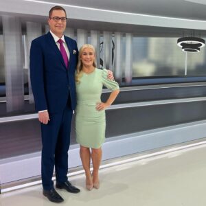 Kirsi Alm-Siira Instagram - Aika päivittää majakka & perävaunu -kuva vuodelle 2024. #sillaikai
