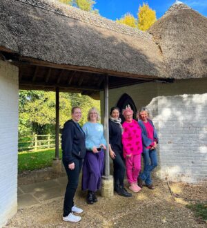 Kirsten Ramsay Instagram - Lovely lunchtime walk with fellow experts. Enjoying the Autumn sunshine after a morning of rain.
 

@theteddybearladies @sonnaz_ 
#suziefletcher #kirstenramsay 
#conservation #restoration #repair #bbc 
#therepairshop 
@therepairshoptv