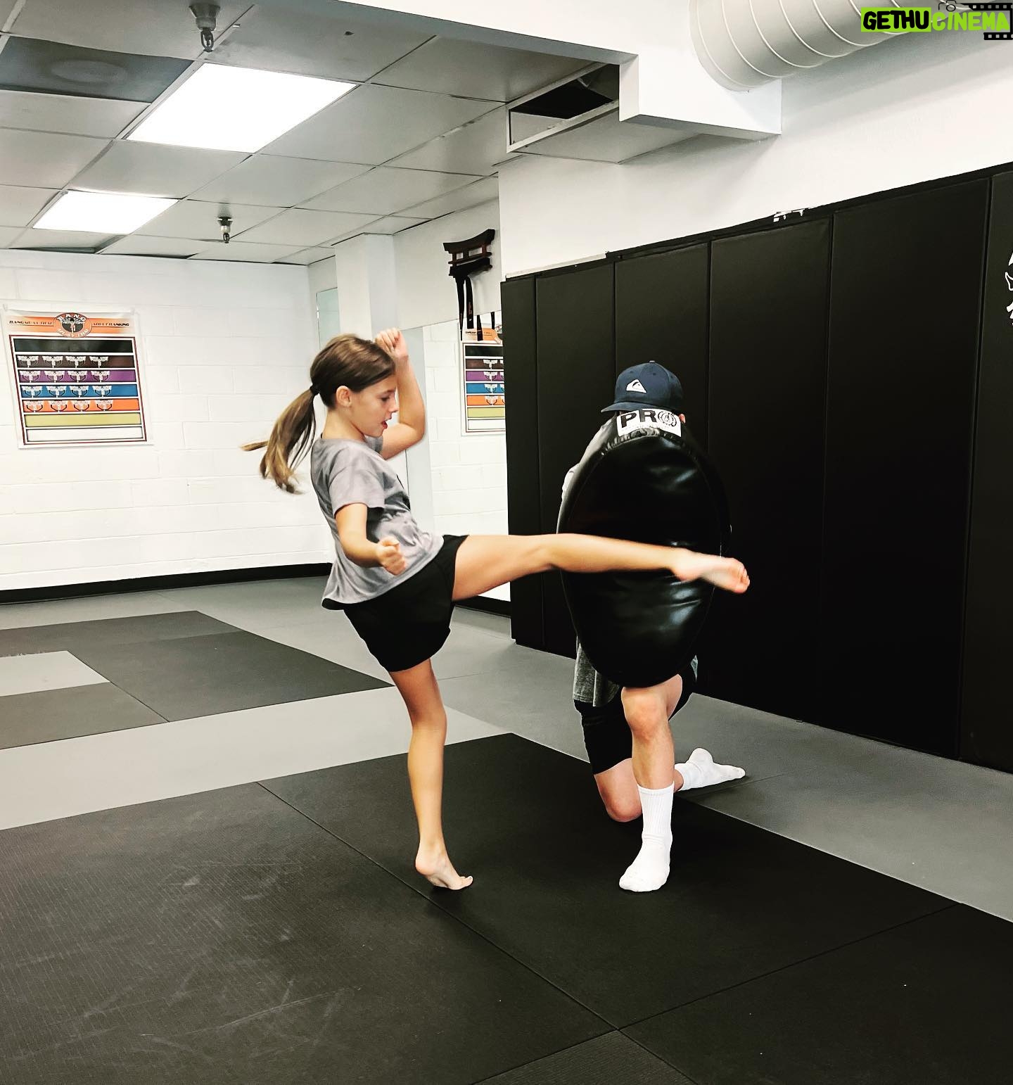 Kirsten Storms Instagram - She is so serene when sheโs fighting. Itโs a scary calm and ๐๐ปI ๐๐ปLOVE๐๐ป IT. (@kylegenekoenig, you remain a badass instructor. Grateful for ya!)