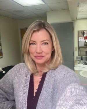 Kirsten Storms Instagram - She is a ray of sunshine in this world. A truly kind and genuine person. A woman who supports other women - and means it. I ADORE HER. So I made her a sweater. 😬 It’s my love language. Enjoy @watros.watros! You deserve all the pretty things.♥️ (sweater is the Top Gun Bomber, patter by @knitatude)