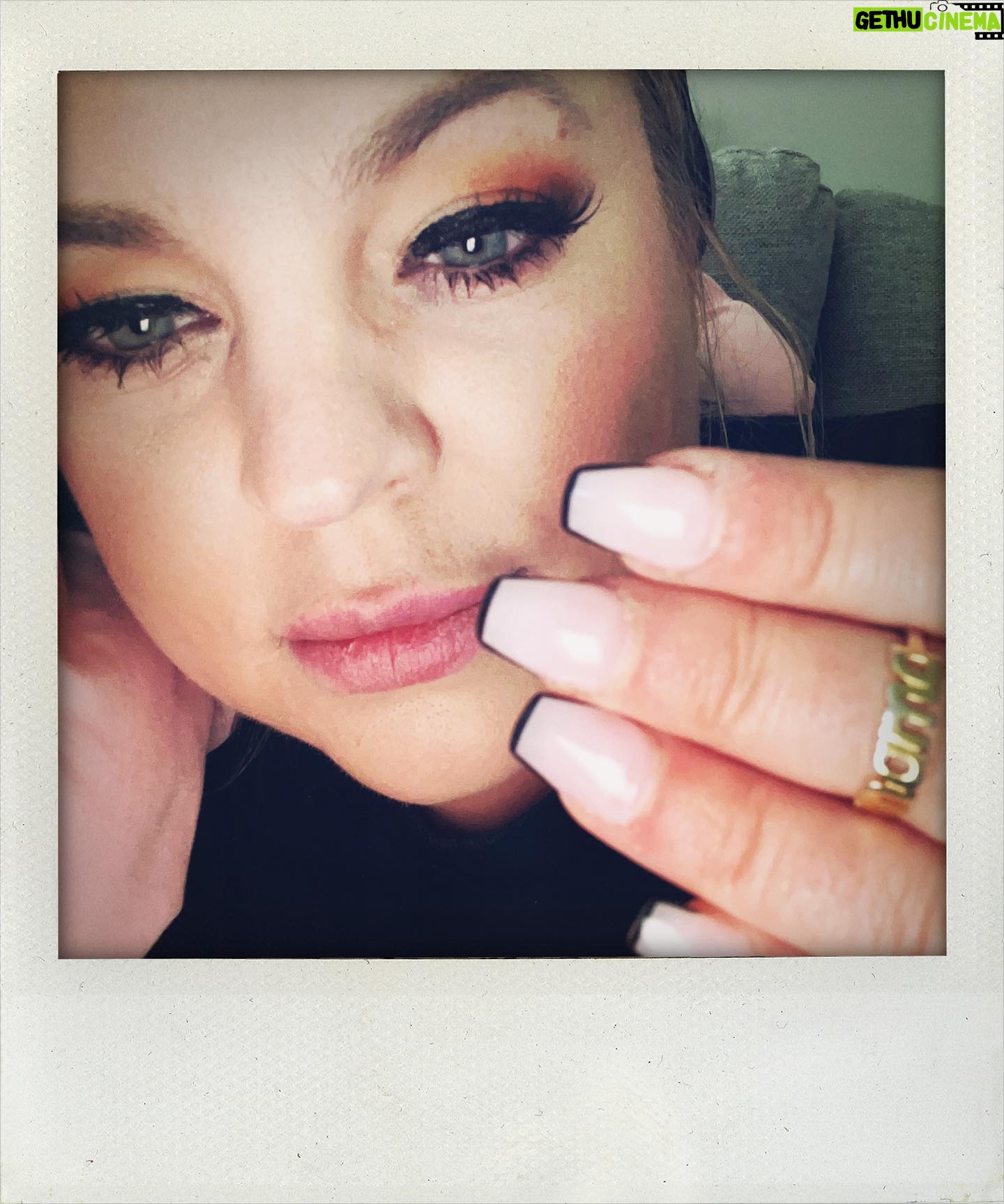 Kirsten Storms Instagram - My nail tech/artist can copy anything I find on Pinterest. I feel like I’ve waited years to be able to say this. 🙌🏼 thanks @nails.qvtr.winston! You have the steadiest hand I’ve ever seen. 💅🏼