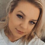 Kirsten Storms Instagram - Saturday Selfie. 👋🏻 Hi guys! 💕