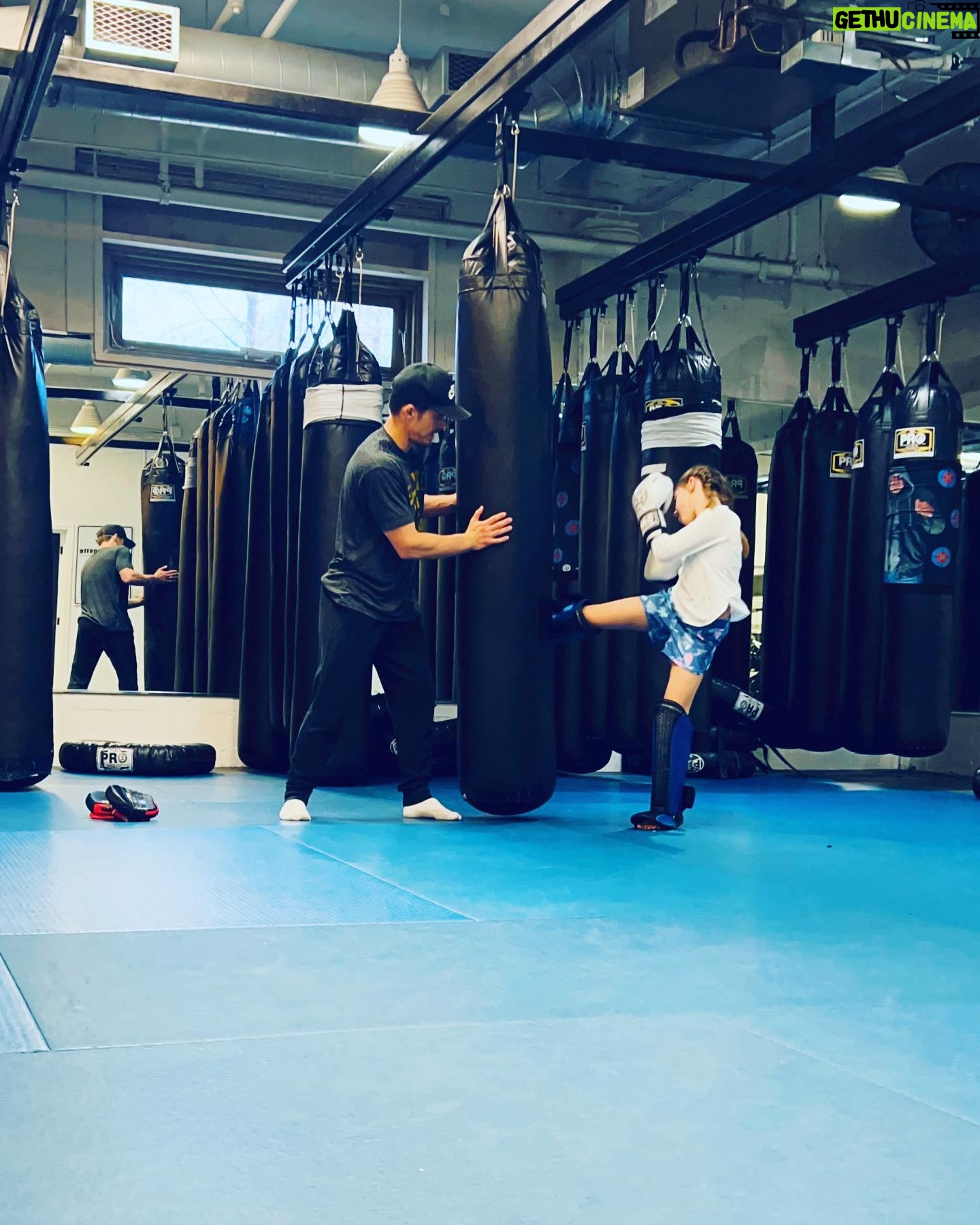 Kirsten Storms Instagram - This school year, a boy in Harper’s class said to her “Girls can’t fight.” Even though she has the skill to show him he is wrong, she brushed the comment off and went about her day. I swear, martial arts has given her so much. Her self-confidence has improved, it’s teaching her discipline and she is gaining the ability to stand up for herself when the situation calls for it. She’s turning into a tiny ninja, guys. I’m here for it. (@kylegenekoenig, you’re a badass and a great instructor.)