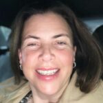 Kirstie Allsopp Instagram - In a taxi on the way to King Cross station. I do my make on when I get to work, today we’re in Grantham for @loveitorlistituk, but how do I ensure I don’t scare the horses first thing in the morning? These 3 products, @jonesroadbeauty miracle balm, I discovered this on insta, got suckered into buying it and now swear by it, then bright coral lip & cheek stick also Jones Road and the @charlottetilbury tiny wee mascara wand for eyebrows, easy peasy. That’s it, chucked on in the taxi and now @philspencertv is being amused by my asking him to read out the product names. As usual #notanad just a tip, all paid for the normal way.