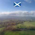Kirstie Allsopp Instagram - Making @c4locationsofficial in Scotland this week, and it looks like the weather is with us, unlike in England. 🙏😘🏴󠁧󠁢󠁳󠁣󠁴󠁿