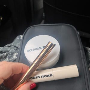 Kirstie Allsopp Instagram - In a taxi on the way to King Cross station. I do my make on when I get to work, today we’re in Grantham for @loveitorlistituk, but how do I ensure I don’t scare the horses first thing in the morning? These 3 products, @jonesroadbeauty miracle balm, I discovered this on insta, got suckered into buying it and now swear by it, then bright coral lip & cheek stick also Jones Road and the @charlottetilbury tiny wee mascara wand for eyebrows, easy peasy. That’s it, chucked on in the taxi and now @philspencertv is being amused by my asking him to read out the product names. As usual #notanad just a tip, all paid for the normal way.