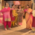 Kishori Shahane Instagram - Kaise Mujhe Tum Mil Gaye! Only on @zeetv everyday at 10pm. 🎥 : @mrityunjay__thakurr (Rahul Ahuja) 👻❤️😘 . . . #kmtmg #zeetv #Chitnis #Ahuja #AmrutaBhavaniChitnis #BhavaniChitnis #BabitaAhuja #Bebe #JahanKaur #NimritAhuja #AnjaliAhuja #Mami
