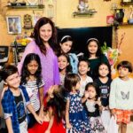 Kishori Shahane Instagram – Happy Durgashtami to everyone… it’s Kanchaka day…May Durga Maa/Mahishasurmardini…destroy all evils and negativities from everyone’s life..Jai Matadi🙏🏻💐
@deepakbalrajvij 

#durgashtami #durgapooja #festival #navratri #celebration #culture #trendingreels #trendingsongs #coke #studio #reelsinstagram #reelsvideo #reels #reelitfeelit #viralvideos #instagood #instagram #instadaily #brand #branding #collaborationbrand #collaboration #collab #kishorishahane #kishorishahanevij