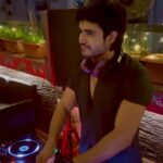 Kishori Shahane Instagram - Highlights from my last gig of 2023 along with @giving_u_feelz & @hitanshoooo 💥 Also always grateful to my friends who’ve showed up on the dance floor 🫶 . . . . . #gigs #housemusicdj #technodj #housemusiclovers #housemusicallnightlong #housemusic #party #djlife #raasta