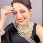 Kishori Shahane Instagram - Sometimes life treats you completely tangent to your expectations.. Be rooted.. don’t anticipate only what you want.. life is full of twists and turns…😅 #fun #funnyvideos #trending #trendingreels #insta #instagood #instagram #kishorishahane #kishorishahanevij #branding #collab #collaboration #collaborations
