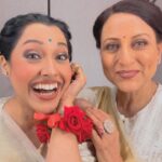Kishori Shahane Instagram - Training wrong student 😖 #funny #comedy #trendingreels #viral #fyp #lipsync #insta #instagood #greenroom #shooting #actors Funny, viral, trend, kaiseymujhetummilgaye, instagood, fyp