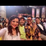 Kishori Shahane Instagram – Congratulations Ghum Hai Kissike Pyar Mein For winning several Prestigious Awards as Best Tv Show And feeling so blessed that I was associated with it. 
This is the richest pic in my gallery… 🏆Successful show Makers Producers..Director..
@cockcrowandshaika_ent @cockcrowpictures @shaikafilms @rajeshramsingh @starplus @disneyplushotstar and another Successful Maker
@swastikproductions @zeetv 
This click is at Zee Rishtey Awards where 
my current show Kaise Mujhe Tum Mil Gaye won Best Tv Show Award as well as several awards 
God is kind 🙏🏻

#ghumhaikisikeypyaarmeiin #ghumhaikisikepyaarmein #kaisemujhetummilgaye #kaisemujhetummilgayi #kishorishahane #kishorishahanevij #tvshow #tv #zee #zeerishteyawards @zee5shows