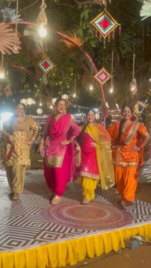 Kishori Shahane Instagram - Ahuja Ladies back with another Punjabi Dance!❤️
Keep watching “Kaise Mujhe Tum Mil Gaye” on @zeetv Everyday at 10pm ❤️

#kmtmg #kaisemujhetummilgaye #zeetv #foryou #explore #explorepage #reels #reelsinstagram #foryoupage #fyp #reelitfeelit #dance #punjabi #lohri #actors #beautiful #punjabisuits #zeetv #dance #dancereels #trending #trend #goviral #reach #instadaily #instagood #viral #follow