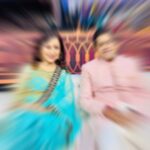 Kishori Shahane Instagram - Watch a fun filled,comedy,family entertainer Marathi Feature film @aaichyagavatmarathitbol .. in nearby theatres @omivaidya_official @sanskruti_balgude_official @prathameshparab @dr.nilesh_sabale_official @zeemarathiofficial @avinashvishwajeet @priya_kulkarni5305 @varshasolankii222 @hardikar_amruta #marathi #feature #film #trending #chatur #aaichyagavat #aaichyagavatmarathitbol #kishorishahane #kishorishahanevij #kishorishahanevijbeautiful #hawayeudya #instagood #instagram #viral #brand #branding #collab #collaboration