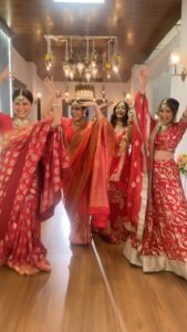 Kishori Shahane Instagram - Ahuja Ladies!❤️ Keep Watching “Kaise Mujhe Tum Mil Gaye” on @zeetv Everyday at 10pm #kmtmg #kaisemujhetummilgaye #zeetv #explore #trending #foryou #gulabisharara #dance #dancereel #explorepage #reelsinstagram #fyp #foryoupage #actor #actorslife #instagood #instareel #instadaily #viral #reach #viralreels #goviral #follow