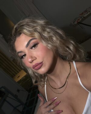 Kitti Vabene Instagram - Ta blonde préférée ?