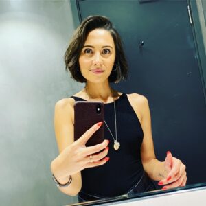 Klariza Clayton Instagram - Fresh new do! Thanks @avedauk and of course @lukeccastillo - you are amazing 🙌🏽