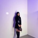 Ko So-young Instagram - 루이비통의 한국 익스클루시브 캡슐 컬렉션🖤 @louisvuitton @nicolasghesquiere #LVPrefall23 #광고 #LouisVuitton