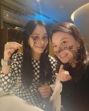 Ko So-young Instagram - 소중한시간💕💕💕고마워요💗모두모두🙏🏻
#행복해💕 
#생일파티