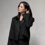 Ko So-young Instagram - KHAITE🖤 애정하는 케이트 2024FW컬렉션프리뷰에 다녀왔어요 미묘하면서 눈에띄는 디테일과 편안하면서 세련된 케이트 역시 멋진 프리뷰 현장이었어요 #khaitefw24 #khaite #케이트 #ad