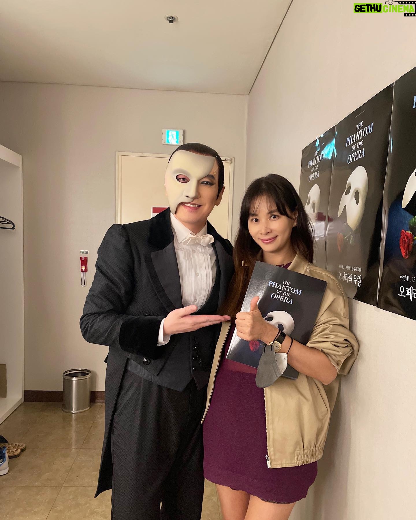 Ko So-young Instagram - 믿고보는 조승우!! 늘 감동주는 놀라운 능력자💙 #thephantomoftheopera #오페라의유령 #조승우배우님 #곰자