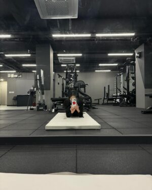 Ko So-young Instagram - 🤸🏻🏋️‍♂️