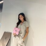 Ko Sung-hee Instagram - 5-6화의 추억 feat. 나래 깁스✌🏻