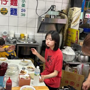 Konatsu Kato Instagram - 写真集オフショット~~~
皆様は二日月で好きなページはどれですか？
わたしは選べません