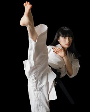 Konomi Naito Instagram - 回し蹴り🦶🏻

mawashigeri.

旋轉踢.

돌리기 차기.

@shirapyonphoto 

#action#actress#japan#japanese #followme
#karate#kyokushin#kyokushinkarate#blackbelt#アクション#アクション女優#空手#極真空手#黒帯#二段#武打#動作片#動作演員#女演員#액션#가라테#액션영화#일본