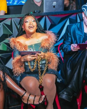 Kornbread Jeté Instagram - The doll in question. 

📸: @yuqstudios 
👗: @dhaleterdesign 
💇🏾‍♀️: @fetchasswigs 
👜: @newbottega