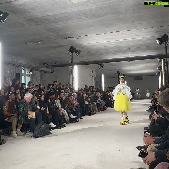 Kozue Akimoto Instagram - ⚫️noir kei ninomiya⚫️ #pfw #noirkeininomiya