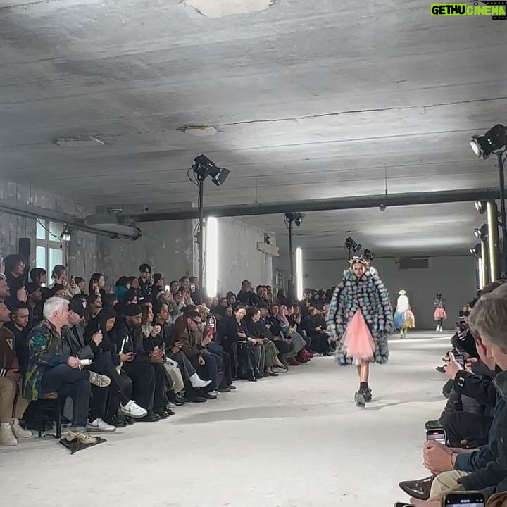 Kozue Akimoto Instagram - ⚫️noir kei ninomiya⚫️ #pfw #noirkeininomiya