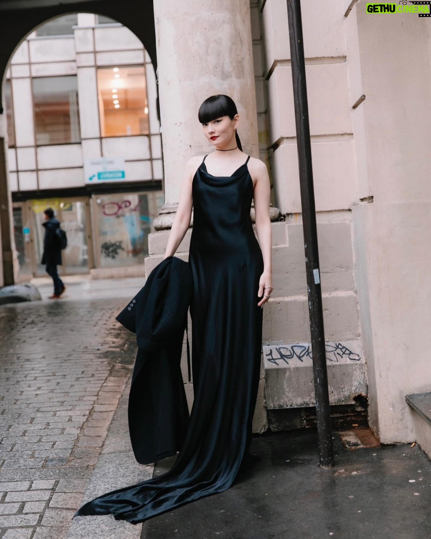 Kozue Akimoto Instagram - ANN DEMEULEMEESTER #pfw #anndemeulemeester