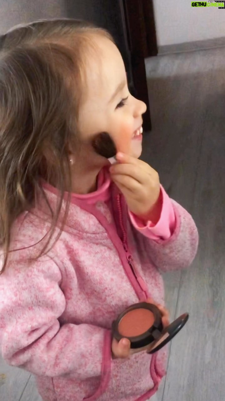 Krishna de Caso - 1.1K Likes - Esa fue su primera vez maquillándose y su carita al final lo dice todo 😍😘🥰 #tbt #throwbackthursday #amorinfinito