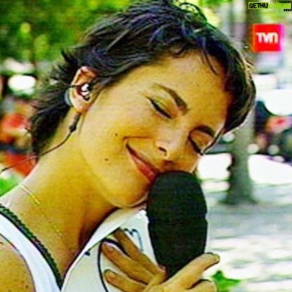 Krishna de Caso - 581 Likes - Alguna vez tuve así de corto el pelo y lo amaba 😜😊😍 El problema fue dejarlo crecer jajaja y amo esta foto porque fue haciendo un movil para #pasiones de #tvn #tbt #throwbackthursday