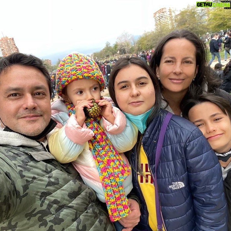 Krishna de Caso - 727 Likes - Siempre juntos 💚🇨🇱😍 #feliz18 #vivachile #fiestaspatrias #chile