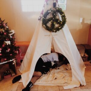 Krista Allen Instagram - Boy and beagle-in-a-tee-pee!  #HappyMerryChristmas #JakeNJack #BuddyTheElf