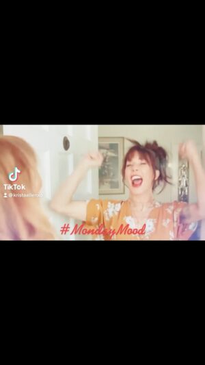 Krista Allen Instagram - Happy Monday! 🤣
#mood