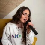 Kristal Shine Instagram – Rihanna Stay – cove ✨ 

#stay #rihannastay #cover #singing🎤