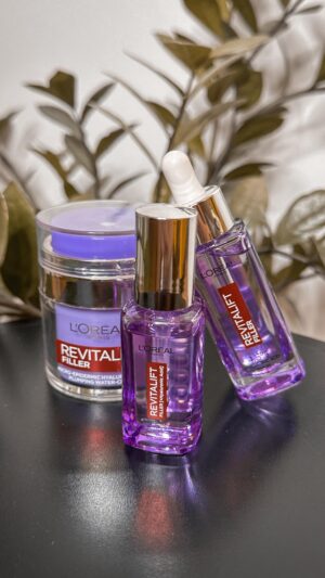 Kristal Shine Instagram - GRWM 2016 x 2023!🫣
 Je šialené ako sa menia trendy v oblasti make-upu a skin care. 
Som veľmi rada že aj vďaka @lorealparis máme v oblasti skin care a dekoratívnej kozmetiky naozaj šoroký výber produktov.🤩 
No a pre rok 2023 je pre mňa strarostlivosť a celková príprava pleti najdôležitejšou časťou mojej celkovej rutiny!💖 

 Použité produkty: 

 •REVITALIFT FILLER pleťové sérum s 1,5% kyseliny
hyalurónovej

 •REVITALIFT FILLER očné sérum s 2.5% kyseliny hyalurónovej a kofeínu 

 •REVITALIFT FILLER PRESSED CREAM na vodnej báze s kyseliny hyalurónovou

•Revitalift clinical UV fluid 

•True match sérum 

 Mojim favoritom je jednoznačne krém! Ktorý je doslova SKVELÝ!✨

 #revitaliftfiller #fillerroutine #fillerserum #fillerpressedcream #hyaluronicacid #skincare #skincareroutine #spolupraca