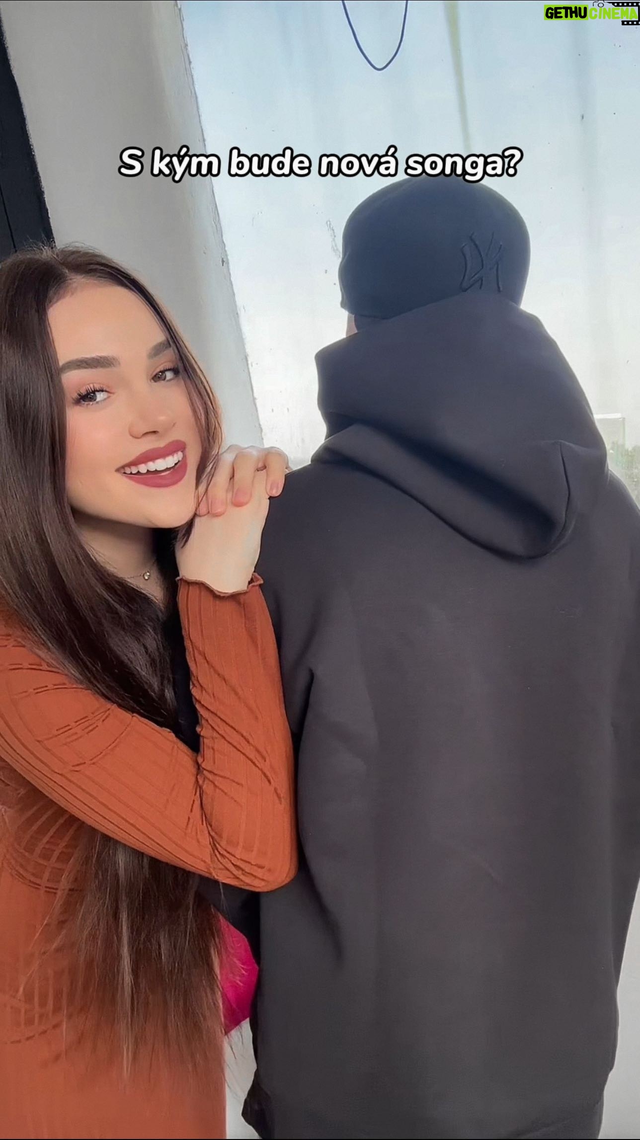 Kristal Shine - 3K Likes - VIBE uΕΎ 3.5!π«Άπ» Δo myslΓte kto to bude?
