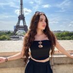 Kristal Shine Instagram – Paris✨