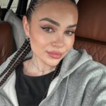 Kristal Shine Instagram - Friday mood🤭